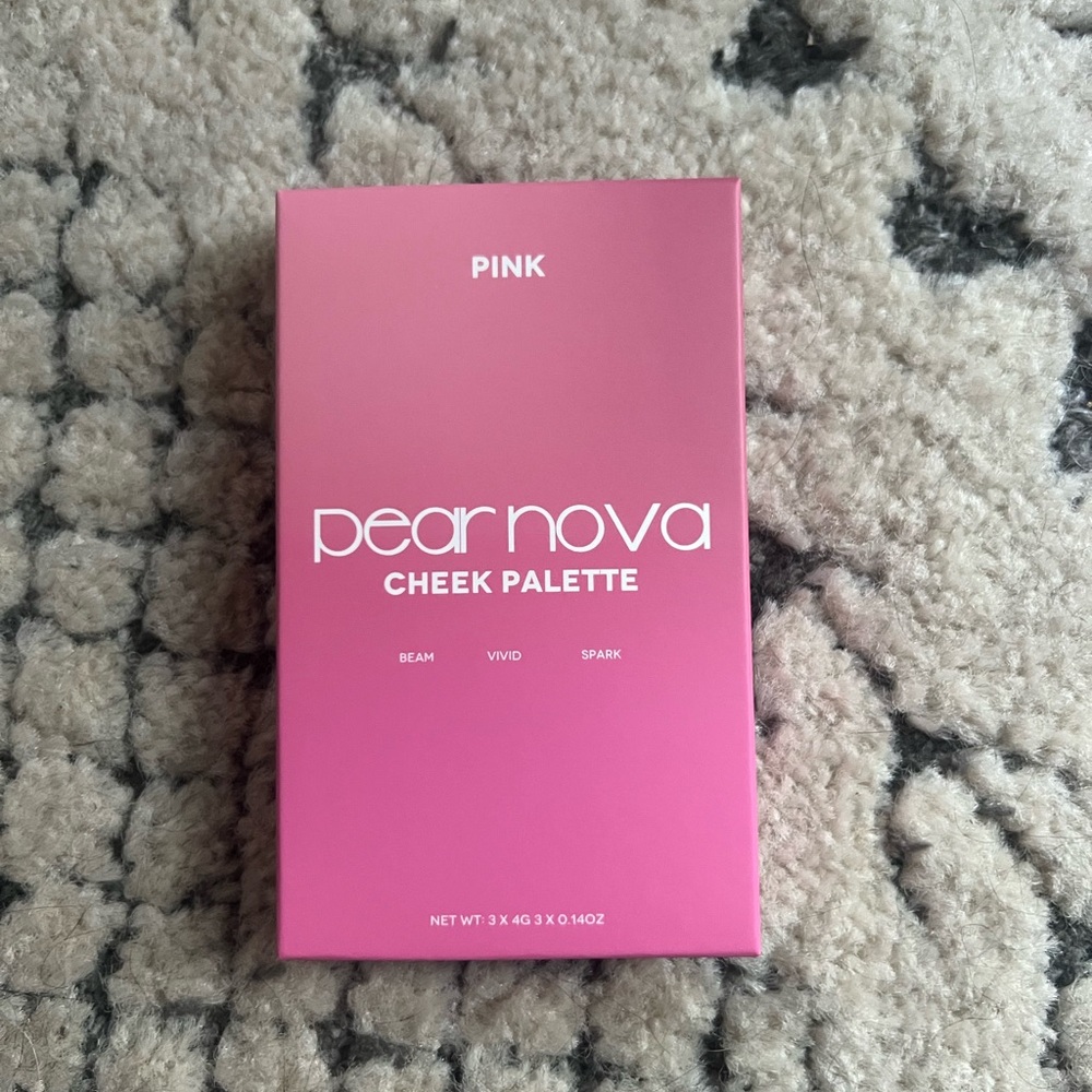 Pear Nova Cheek Palette - Pink - BRAND NEW